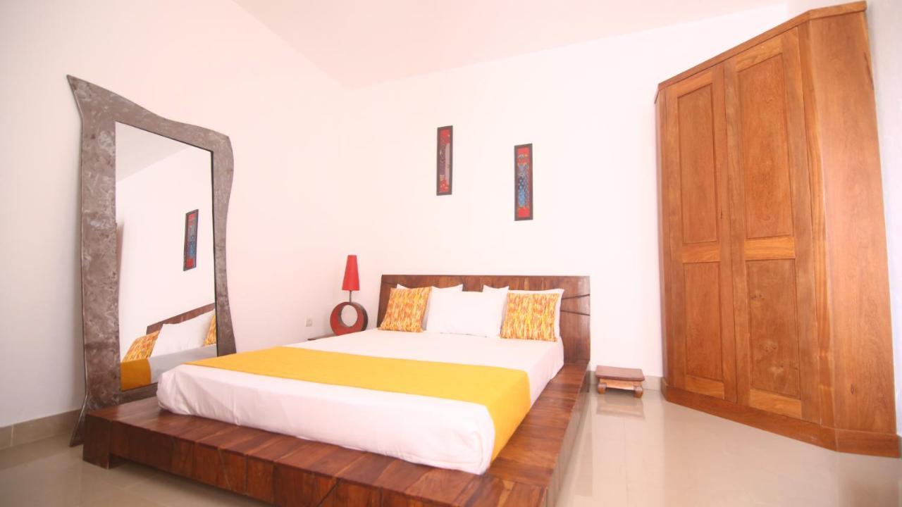 Illiyin Boutique Hotel Dakar Exterior photo