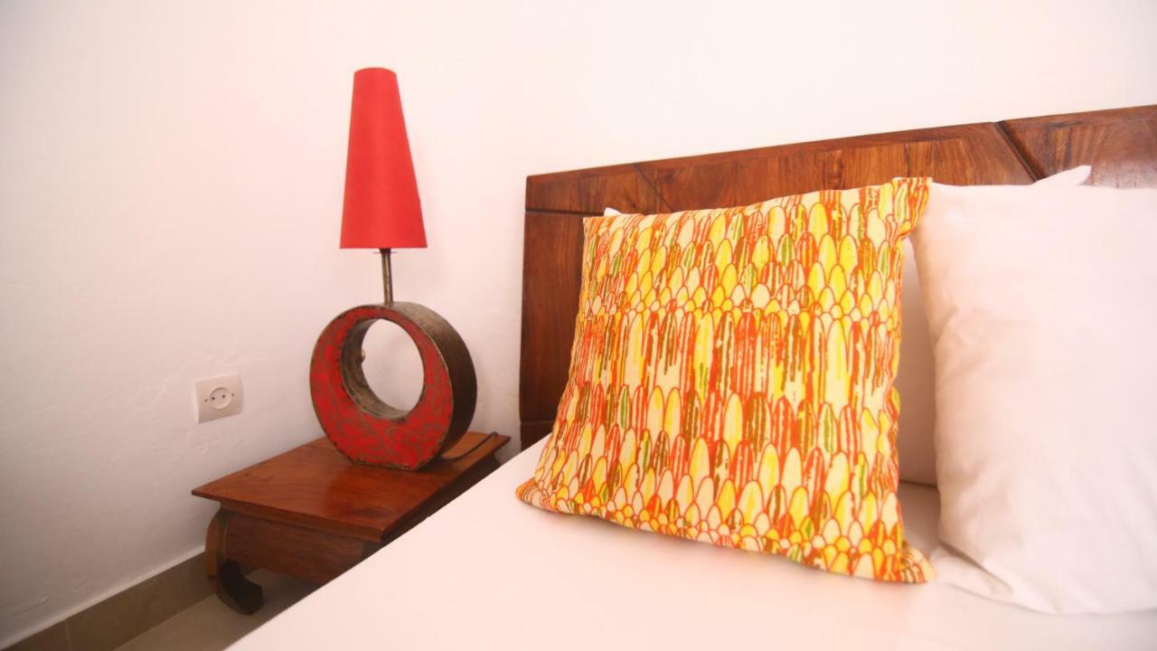 Illiyin Boutique Hotel Dakar Exterior photo