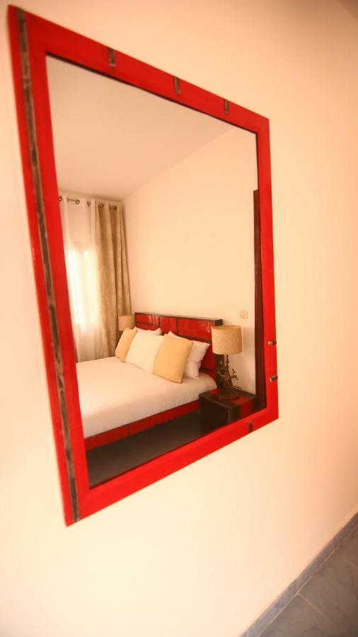Illiyin Boutique Hotel Dakar Exterior photo